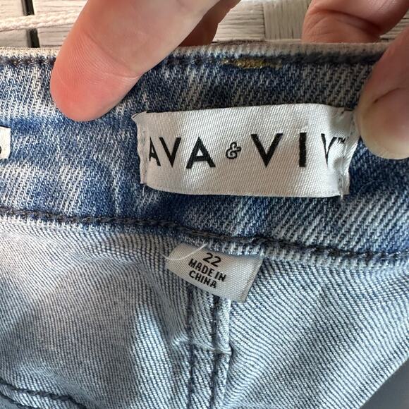 Ava & Viv high rise relax fit Bermuda short cut off denim medium wash plus size - Picture 4 of 12